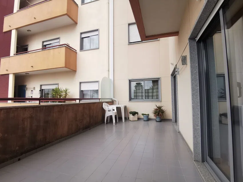Villa Moderne Style Loft T4 avec Piscine